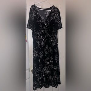 NWOT BLACK TORRID PLUS SIZE MAXI